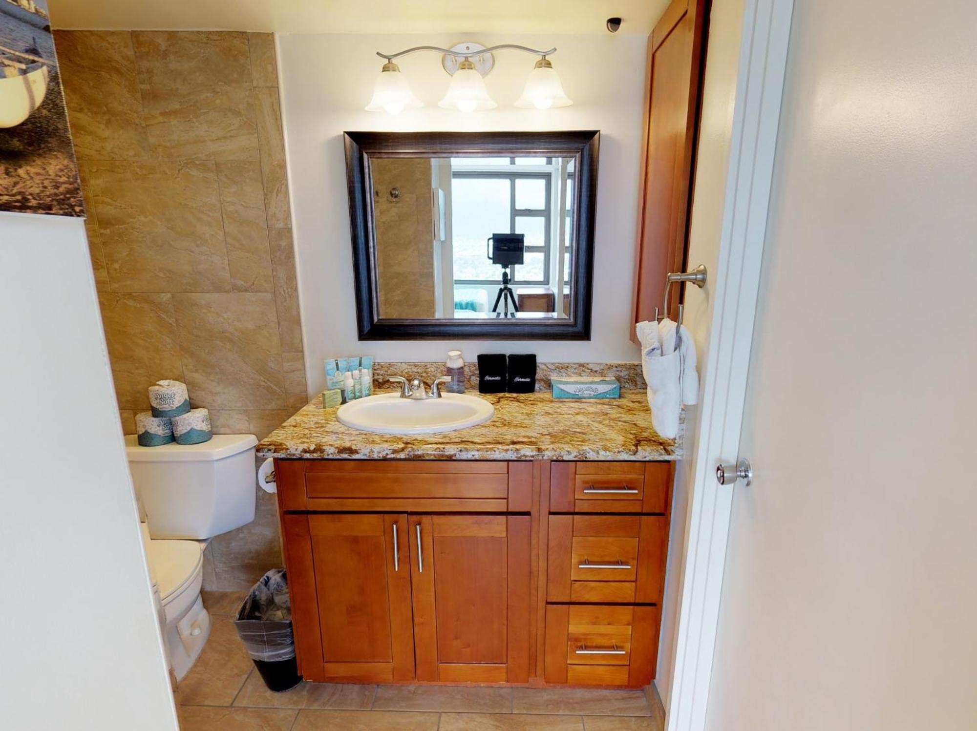 Deluxe Panoramic Mountain View Condo - 37Th Floor, Free Parking & Wifi Condo Honolulu Exterior foto